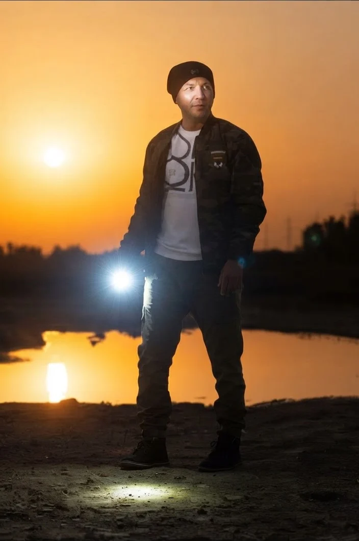 Azzy Doon — Golden hour, off duty